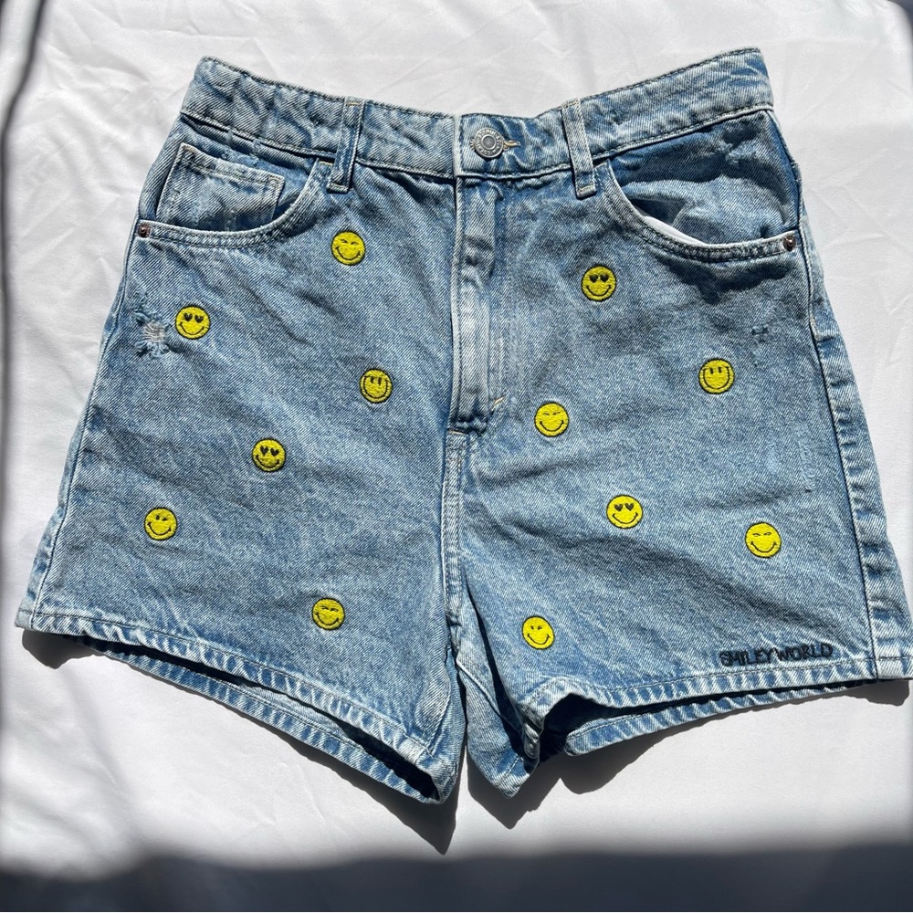 Girls H&M x SmileyWorld Shorts Size 18